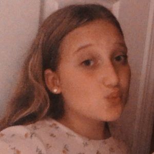 Meet your Posher, Lia